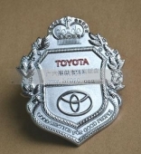 日本丰田汽车镶钻徽章,纯银徽章,纯银标牌,白银金银制品